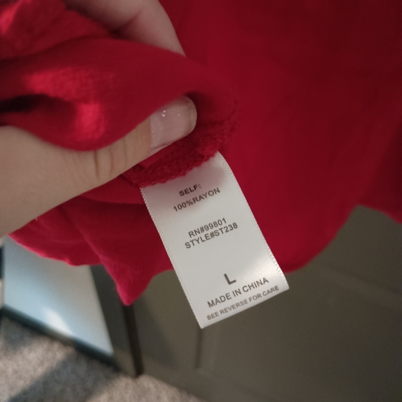 Red Button-Up Women's Top - Picture 4 of 5